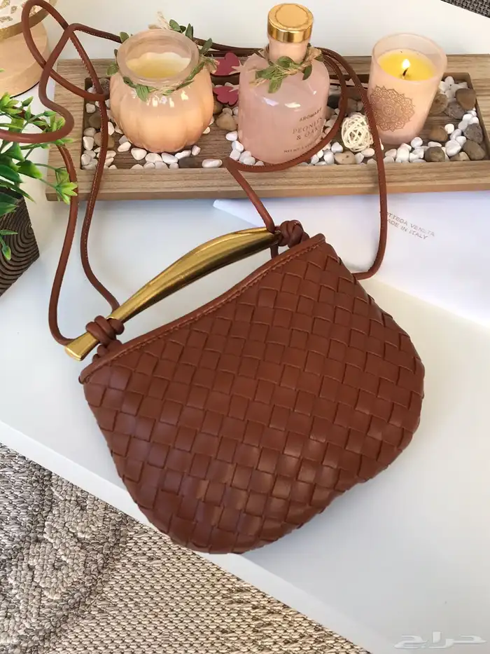 شنط وشوزات هاي كواليتي 42