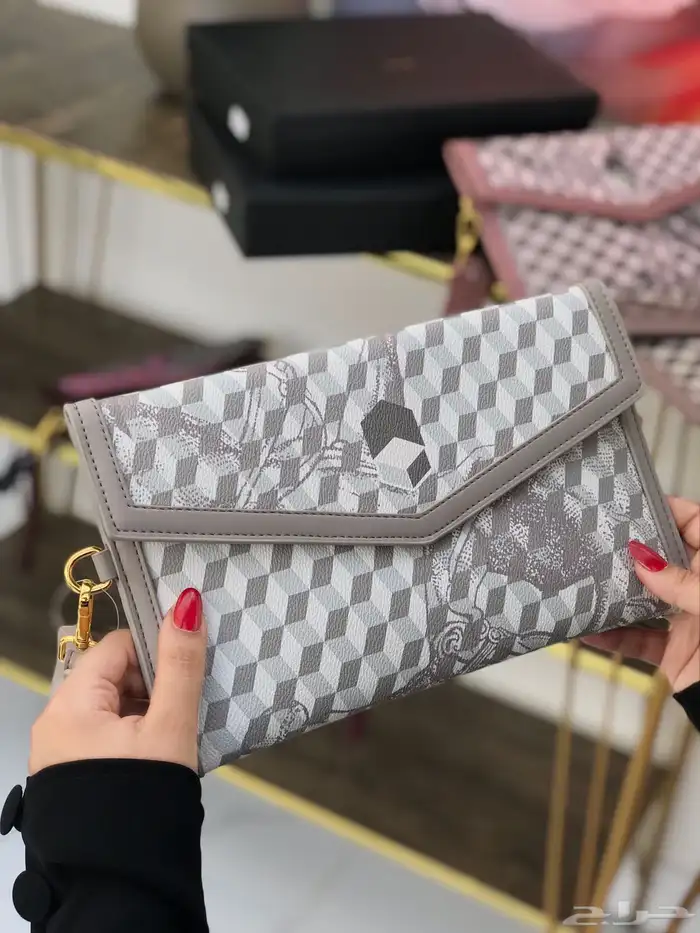 شنط وشوزات هاي كواليتي 19