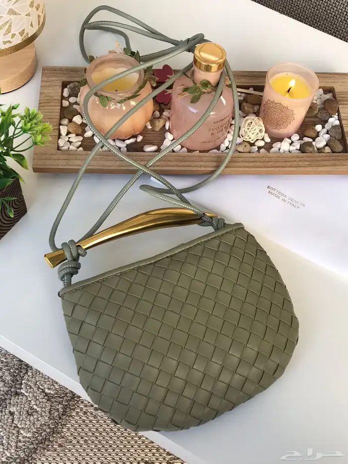 شنط وشوزات هاي كواليتي 45