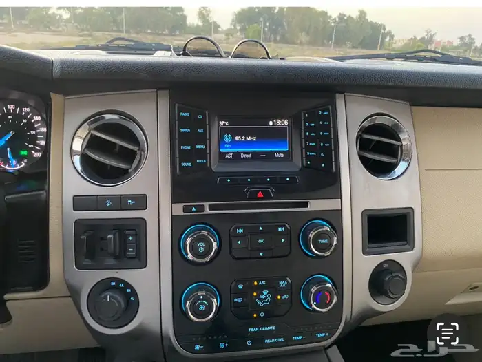 للبيع فورد اكسبدشن XLT 2016 دبل بريميFord Expedition 36