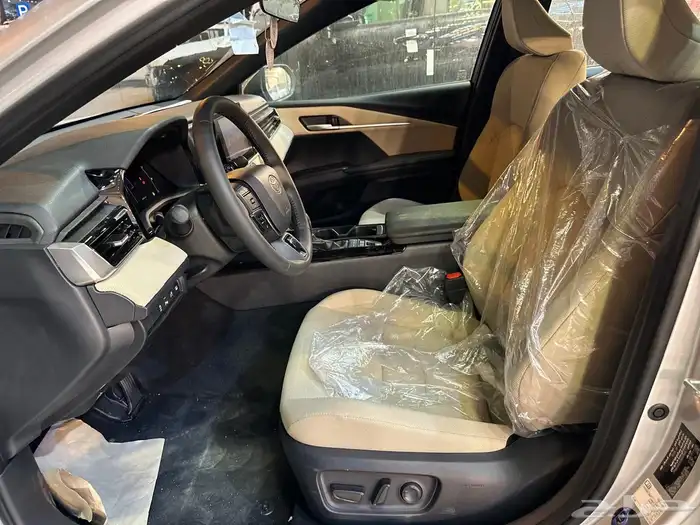 تويوتا كامري E-PLUS هايبرد 2025 9