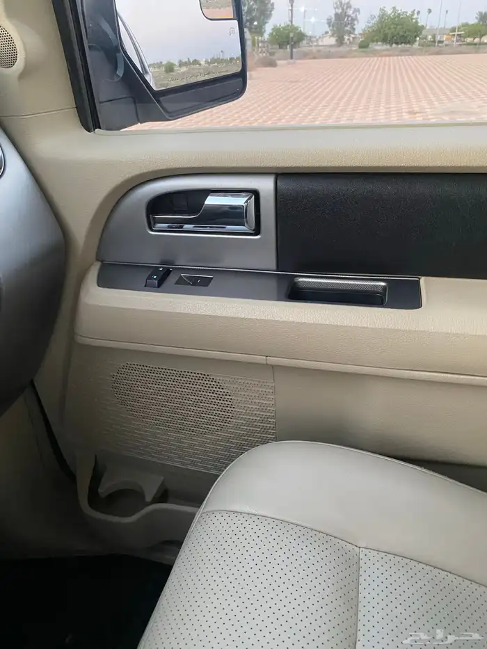 للبيع فورد اكسبدشن XLT 2016 دبل بريميFord Expedition 21