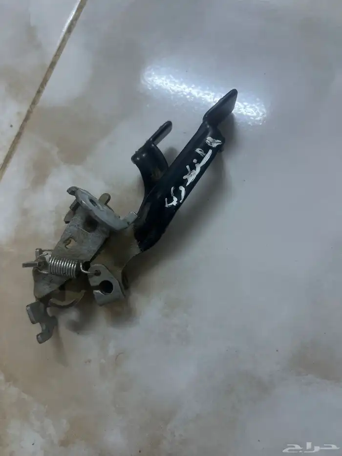 خبطت كورولا لفتح الشنطة والبنزين 1