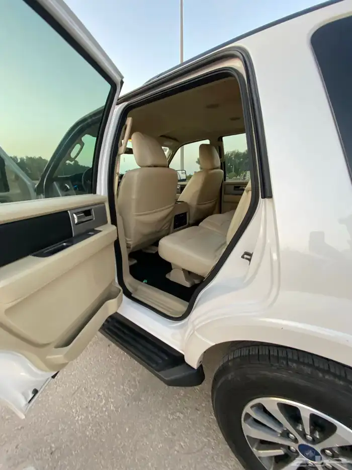 للبيع فورد اكسبدشن XLT 2016 دبل بريميFord Expedition 8