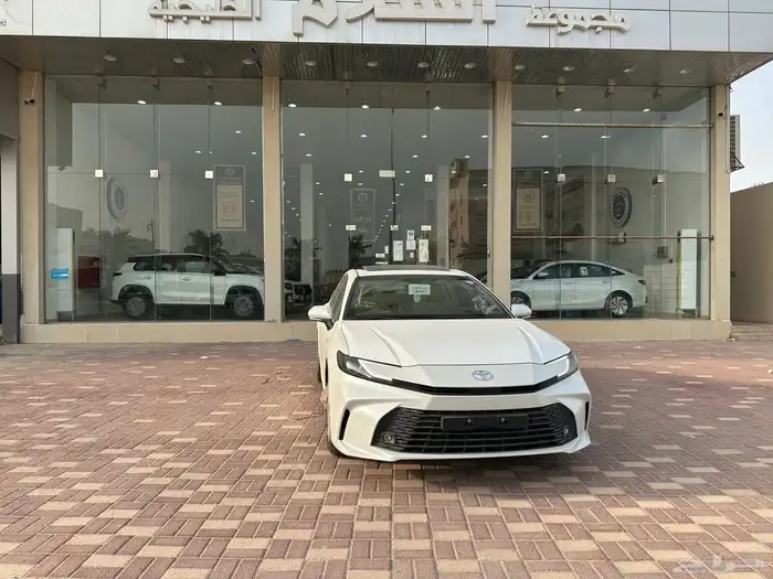 تويوتا كامري E PLUS 2025 1