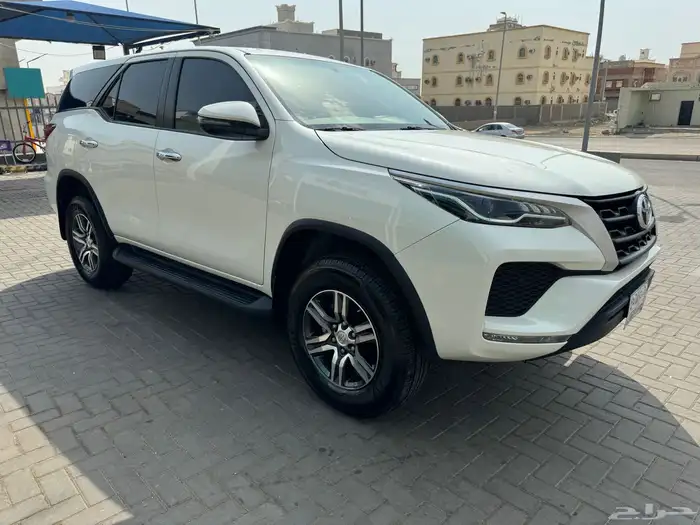 للبيع تويوتا فورشنير 2021 3