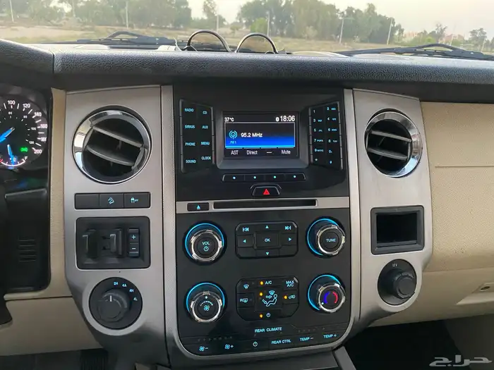 للبيع فورد اكسبدشن XLT 2016 دبل بريميFord Expedition 18