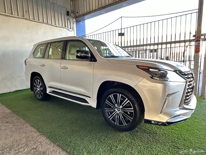 جيب لكزس م LX 2021 بحالة الوكالة تم البيع 8