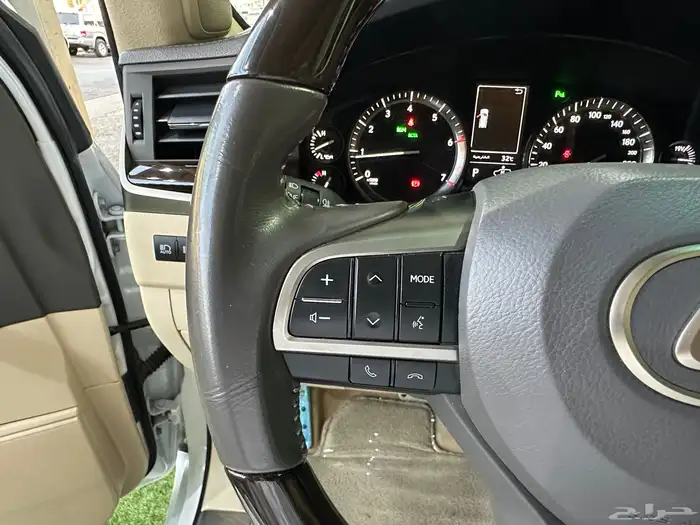 جيب لكزس م LX 2021 بحالة الوكالة تم البيع 32