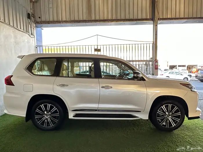 جيب لكزس م LX 2021 بحالة الوكالة تم البيع 10