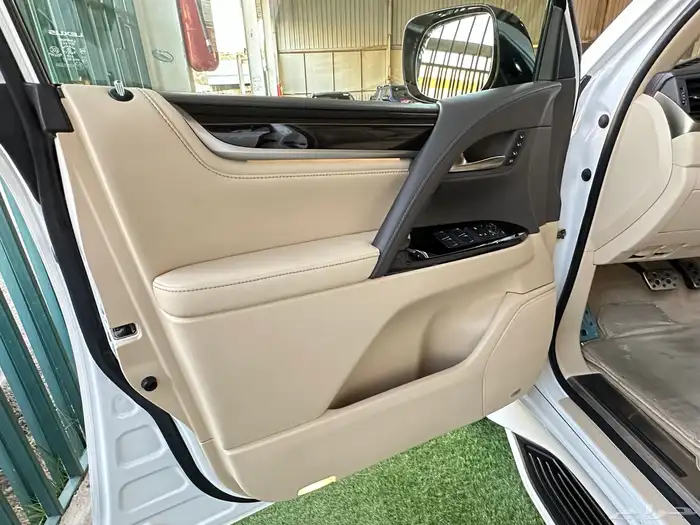 جيب لكزس م LX 2021 بحالة الوكالة تم البيع 21