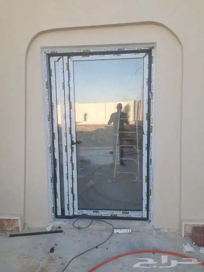 تركيب جميع قطاعات الالمنيوم والدرايش والشتر والاستلكشر 8