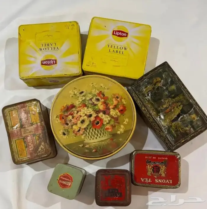 علب قديمه 1