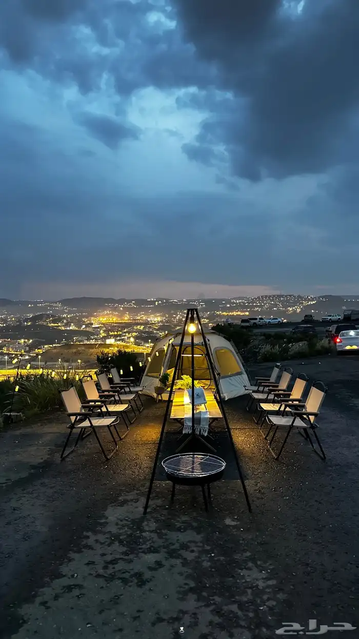 خيمة وكراسي للأيجار 3