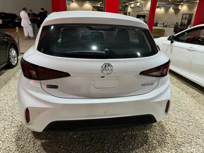 عرض خاص ام جي 3 DELUX فل كامل 2024 4
