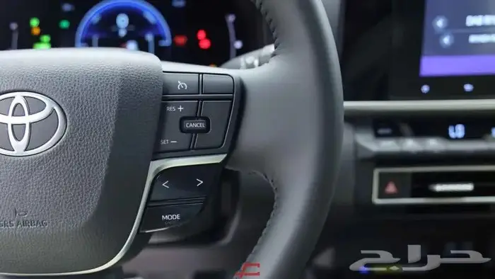 تويوتا كامري E-PLUS هايبرد 2025 11