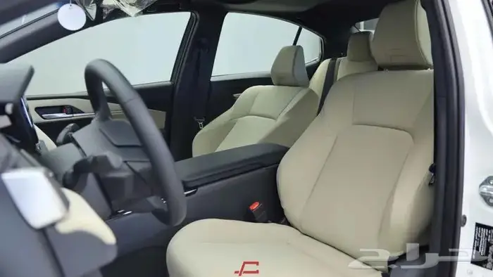 تويوتا كامري E-PLUS هايبرد 2025 15