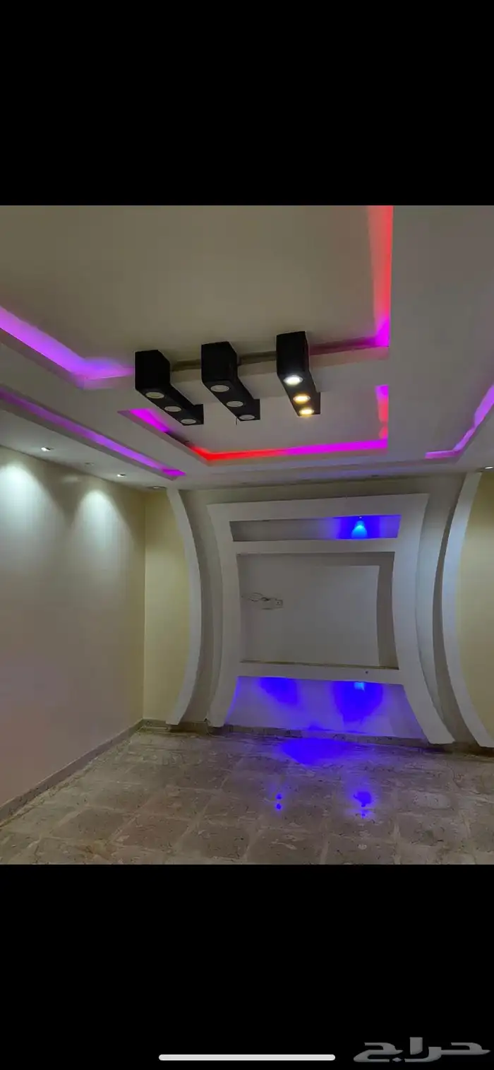 استراحه للايجار قريبة جدا  للجامعة و التقنية 0