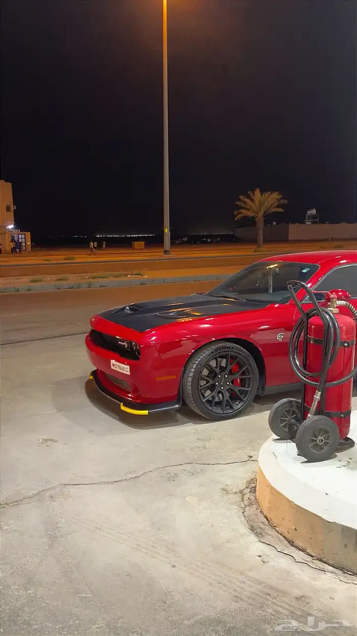challenger SRT HELLCAT 18