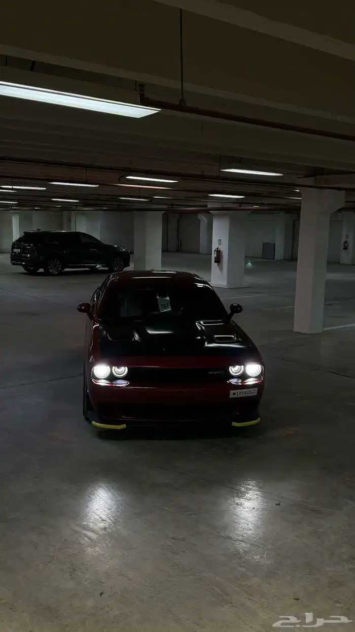 challenger SRT HELLCAT 6