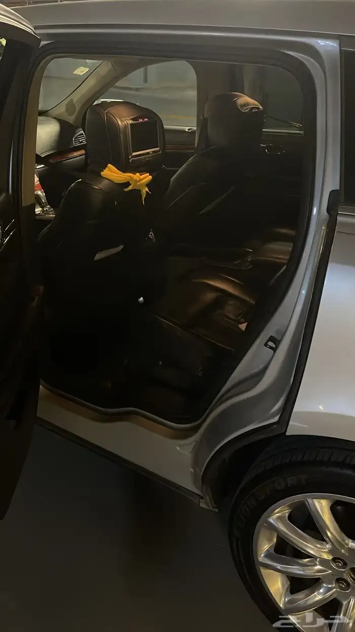 لنكولن LINCOLN MKT 11