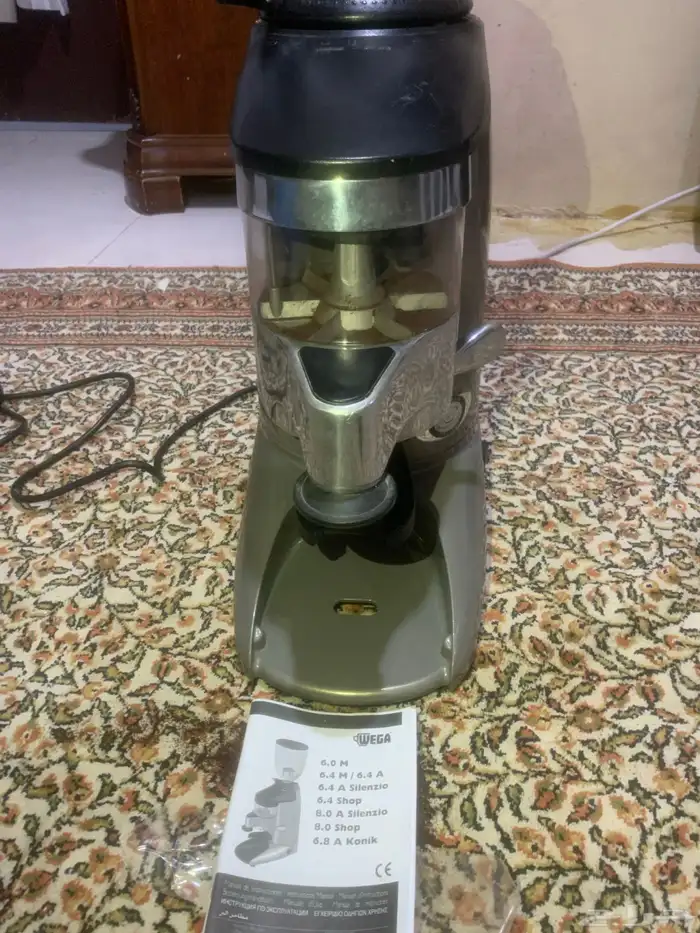 مطحنة قهوة اوربية ومطحنةسج ومطحنة اخرى نظيفة جدا 13