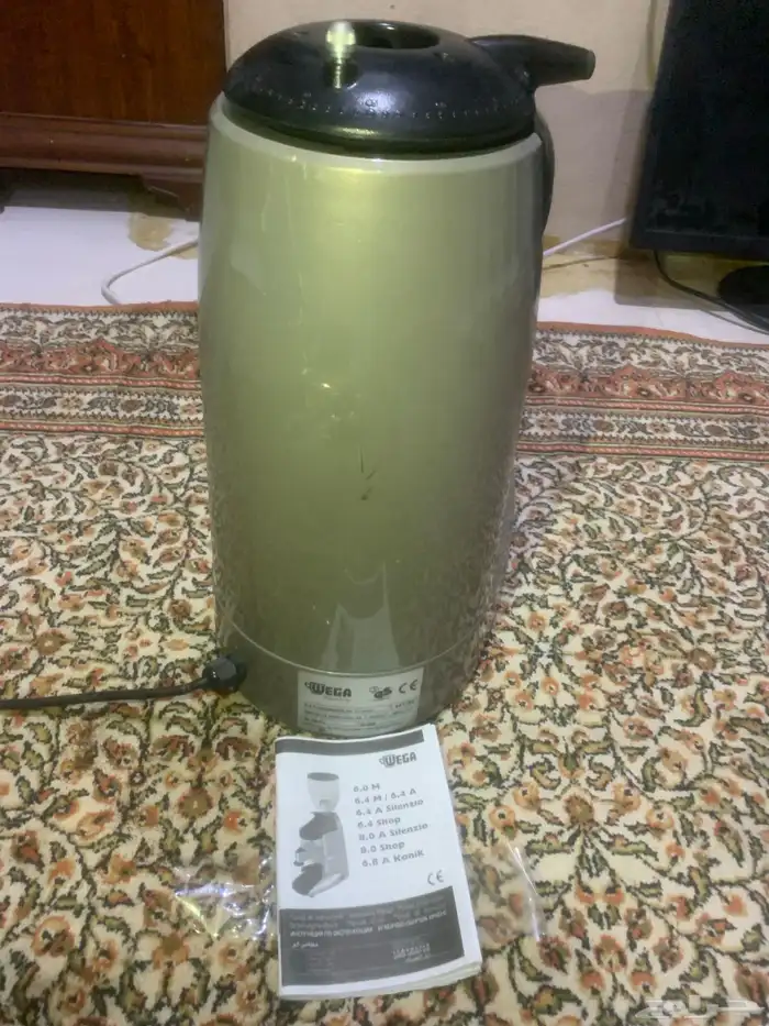 مطحنة قهوة اوربية ومطحنةسج ومطحنة اخرى نظيفة جدا 11