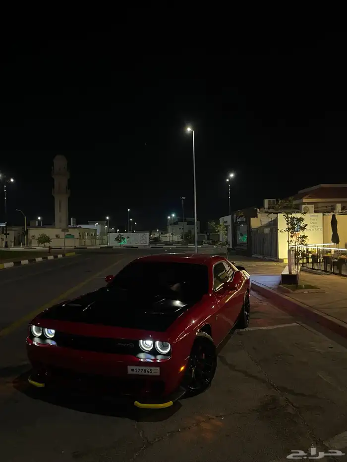 challenger SRT HELLCAT 17