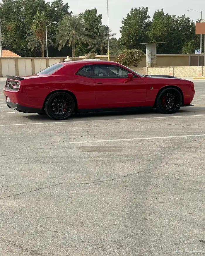 challenger SRT HELLCAT 25