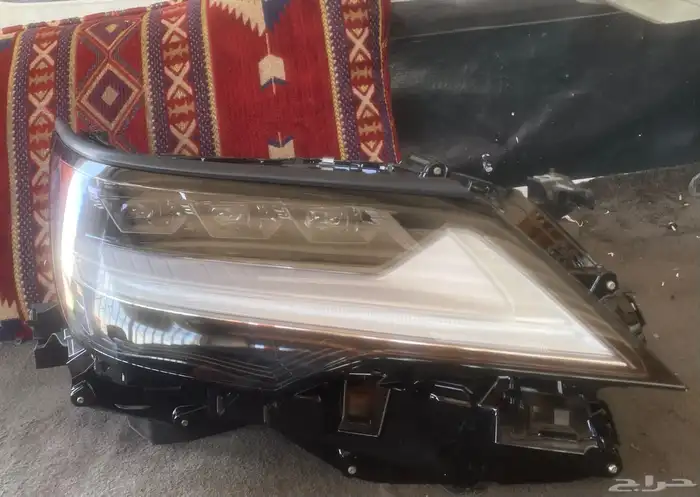 شمعة يمين جيب لكزس2024 1