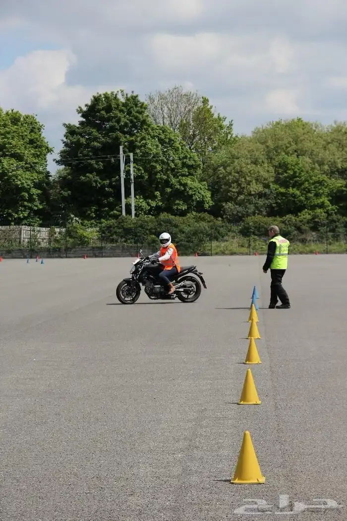 تدريب قياده جميع أنواع الدراجات الناريه خبرة عالية 0