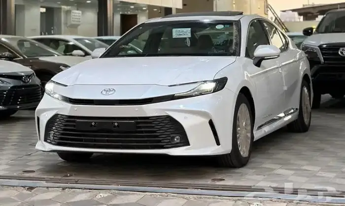 تويوتا كامري LE بنزين 2025 كاش واجار منتهي بتمليك 0