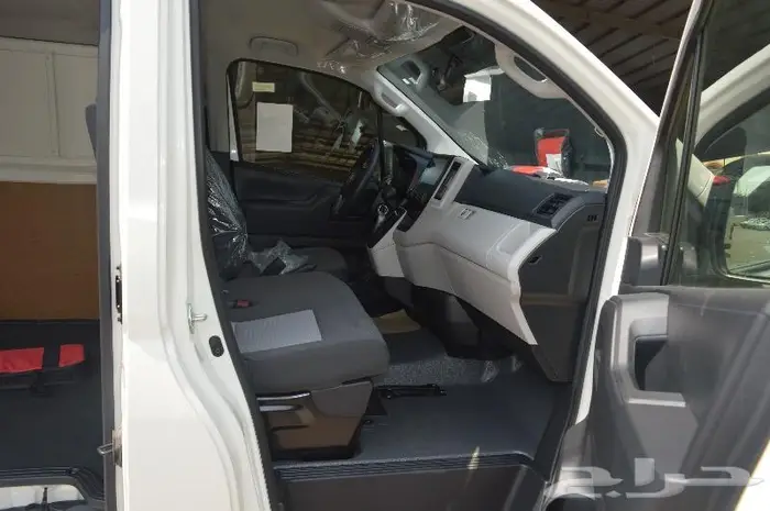 تويوتا باص 2025 هايس بضاعة ديزل قير اوتوماتيك 12