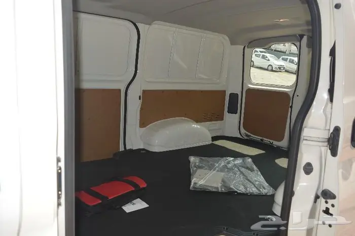 تويوتا باص 2025 هايس بضاعة ديزل قير اوتوماتيك 7