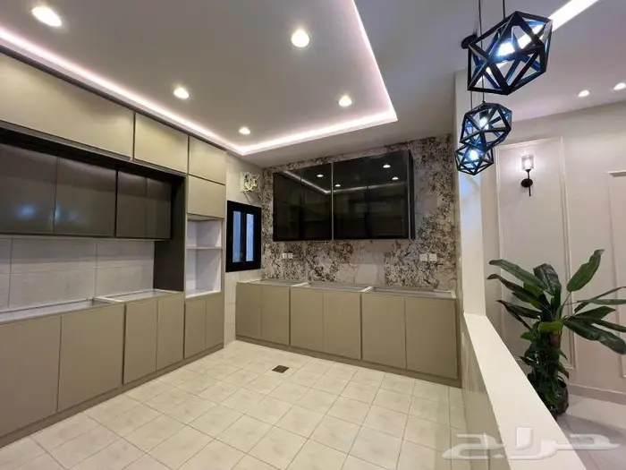 شقة مميزه فاخره في ارقى احياء مكة الشوقية والشافعي 13