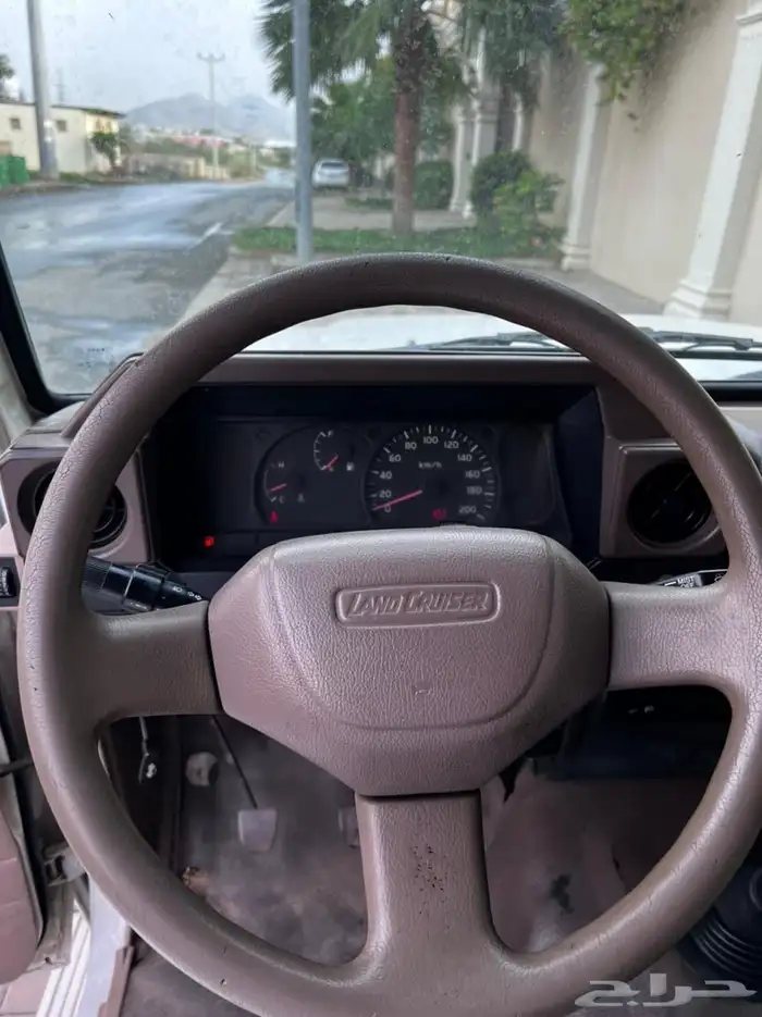جيب ربع 2005 ماشي 96 الف محايل عسير ابها 45