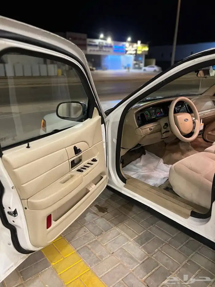 فورد بوليسي 2011 ماشي 106 الاف (تم البيع) 16