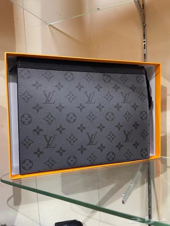شنط رجاليه مميزه 20