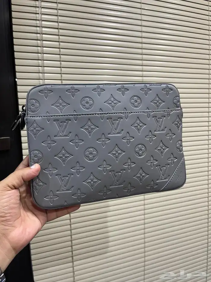 شنط رجاليه مميزه 12