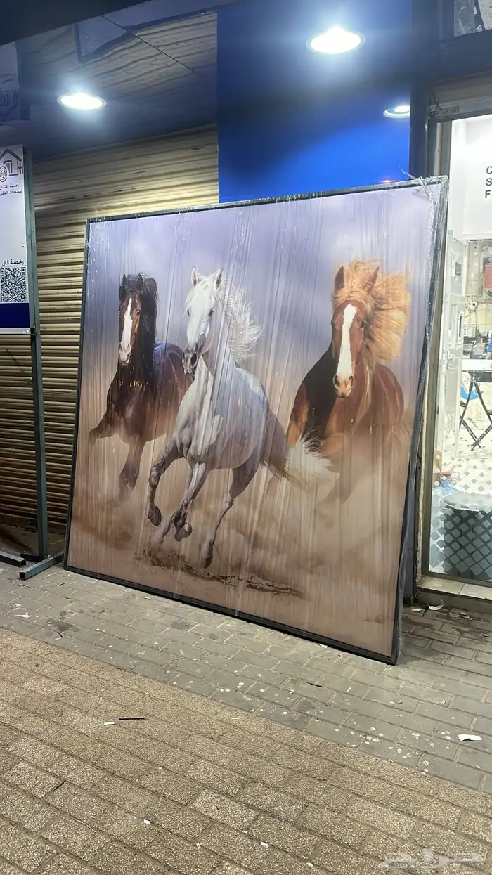 لوحات كانفس مع برواز التصميم لي تبيه 32