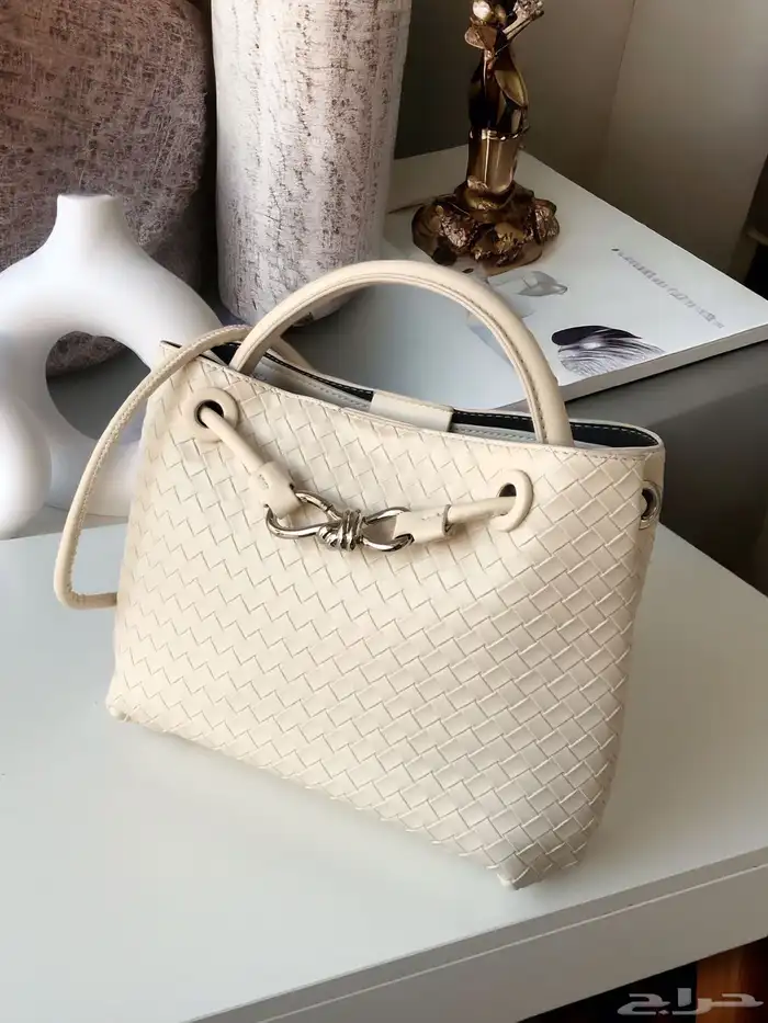 شنط بوتيقا هبة الصيف لاتفوتكم بنات 13