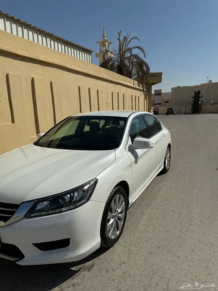 للبيع هوندا اكورد 2014 2