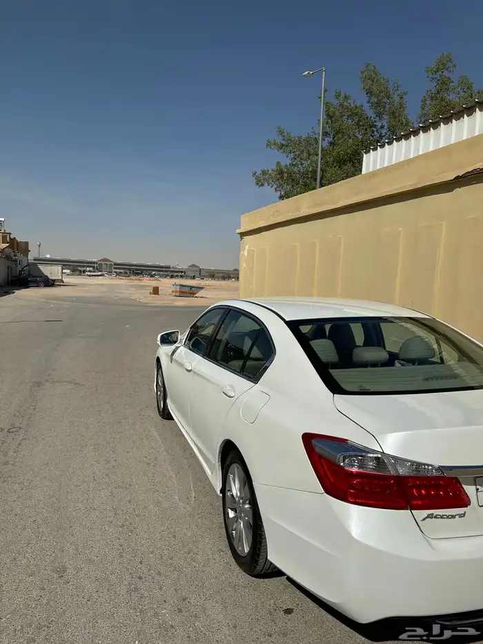 للبيع هوندا اكورد 2014 3