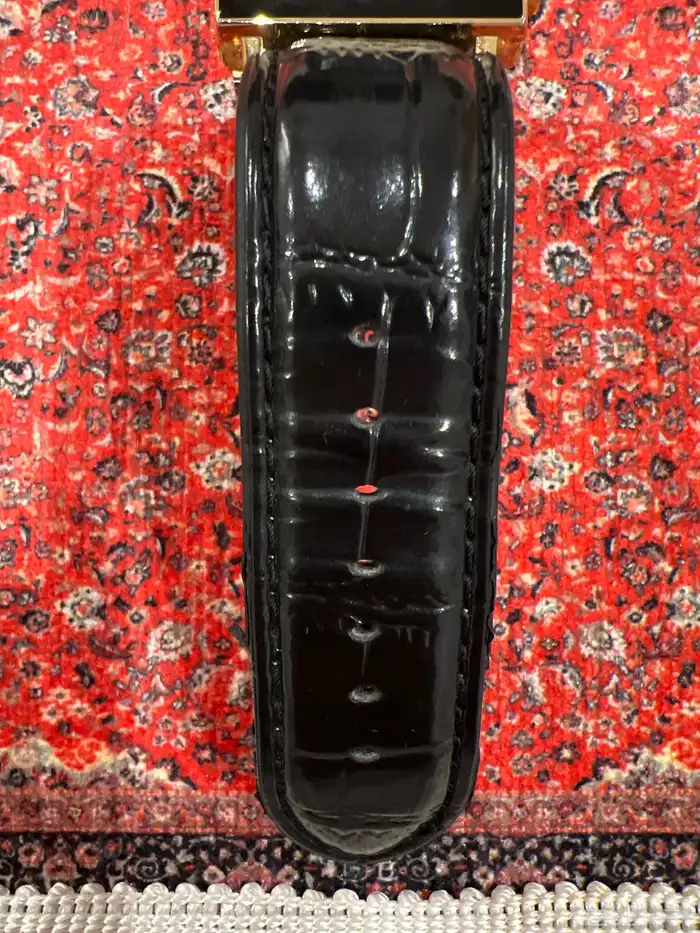 ساعة  Christian Joy قديمه للبيع 7