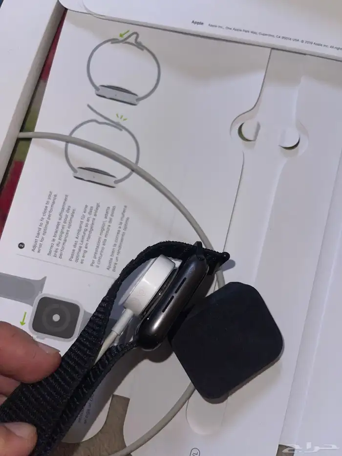 ساعة ابل وسماعه ابل 2