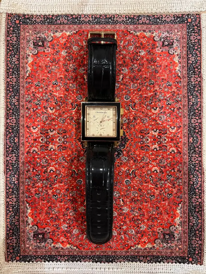 ساعة  Christian Joy قديمه للبيع 5