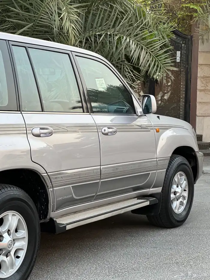 ((تم البيع )) تويوتا جيب GXR 2004 نظيف وكالة 21