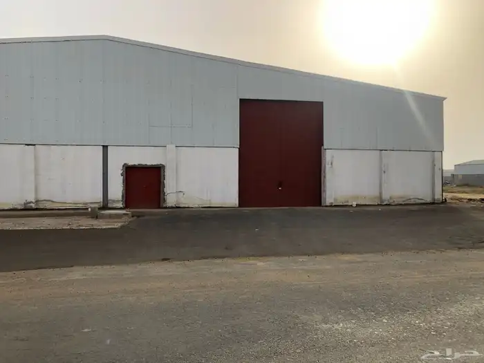 العديد من مستودعات جيزان 0