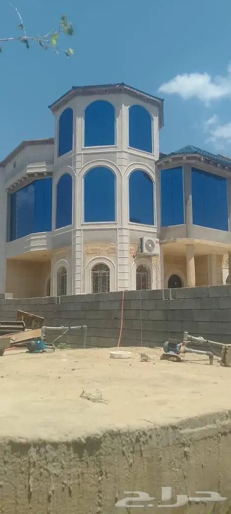 زجاج والمنيوم وجهات استركشر وبلكونت ومرايت محايل عسير 1
