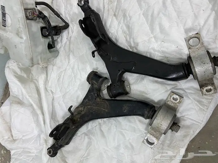 قطع غيار لكزس GS مستورد ورد اليابان اصلي 29